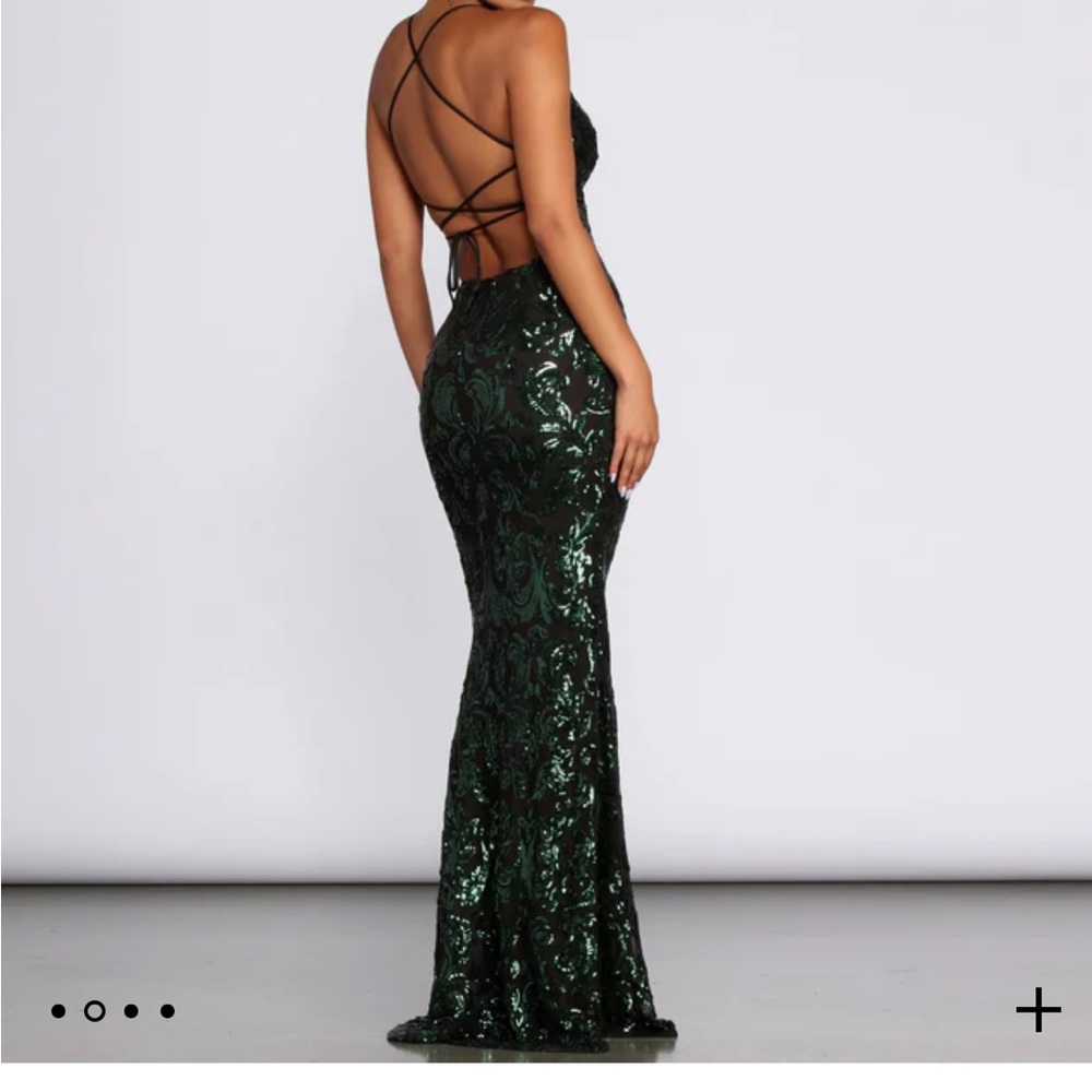Taisia Formal Sequin Scroll Dress Windsor Green